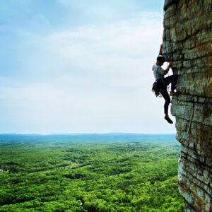 rock climbing Bonnie's Roof in the Gunks